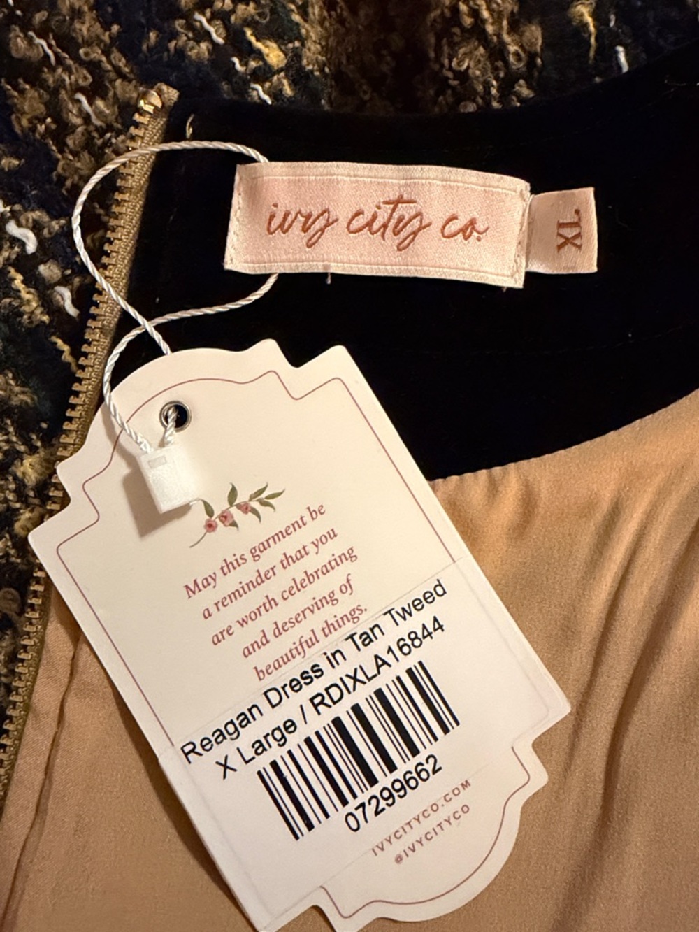 Ivy City Co Reagan Dress Tan Tweed - Picture 7 of 8
